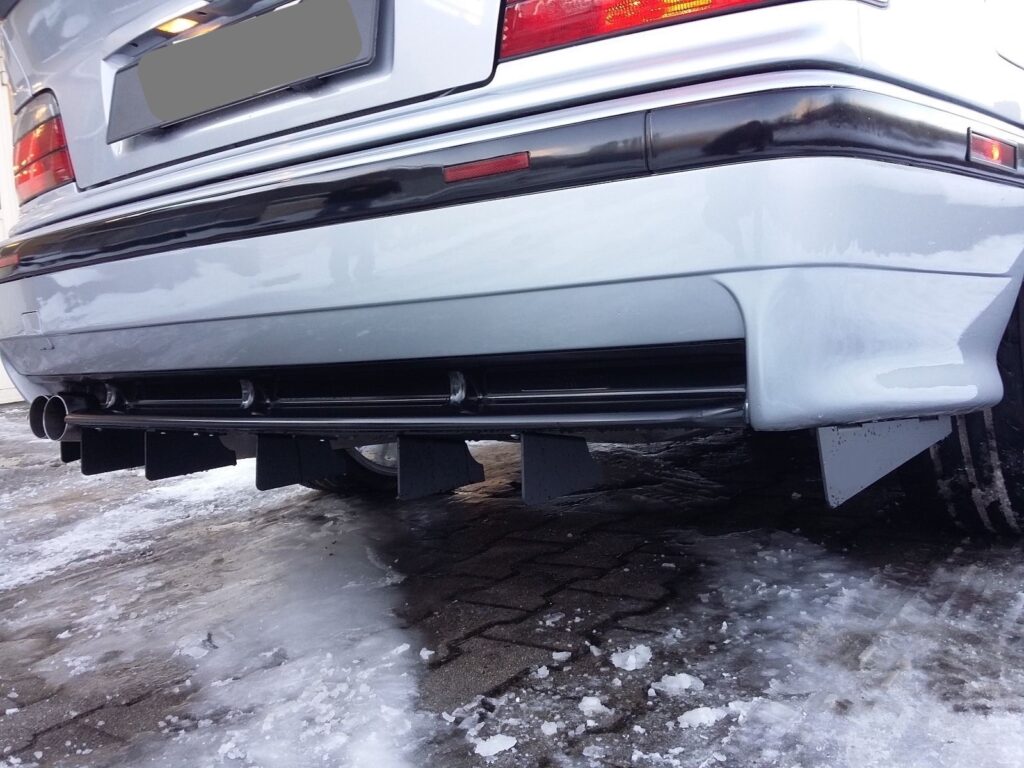 Lightweight aluminum rear diffuser for BMW (E36)